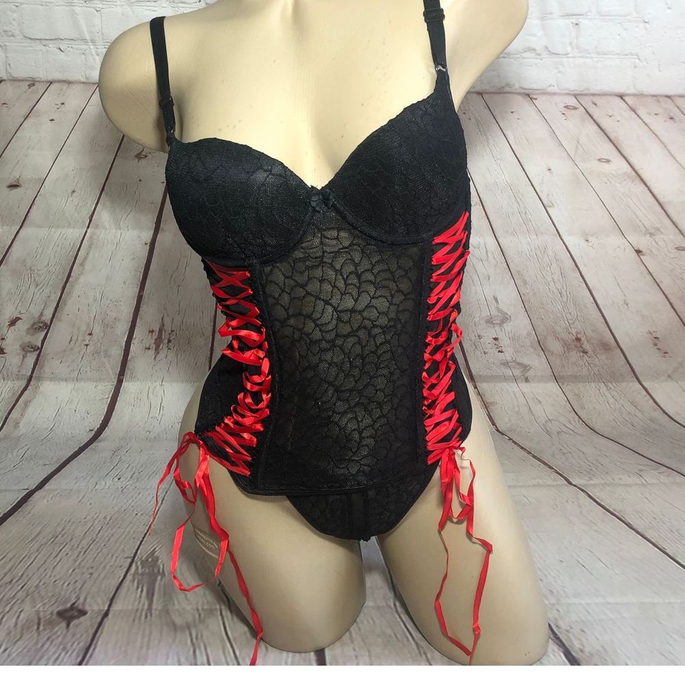 NWT GWorld Intimates Red‎ Love corset blk/red